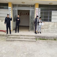 陈家坊镇开展禁种铲毒踏查工作